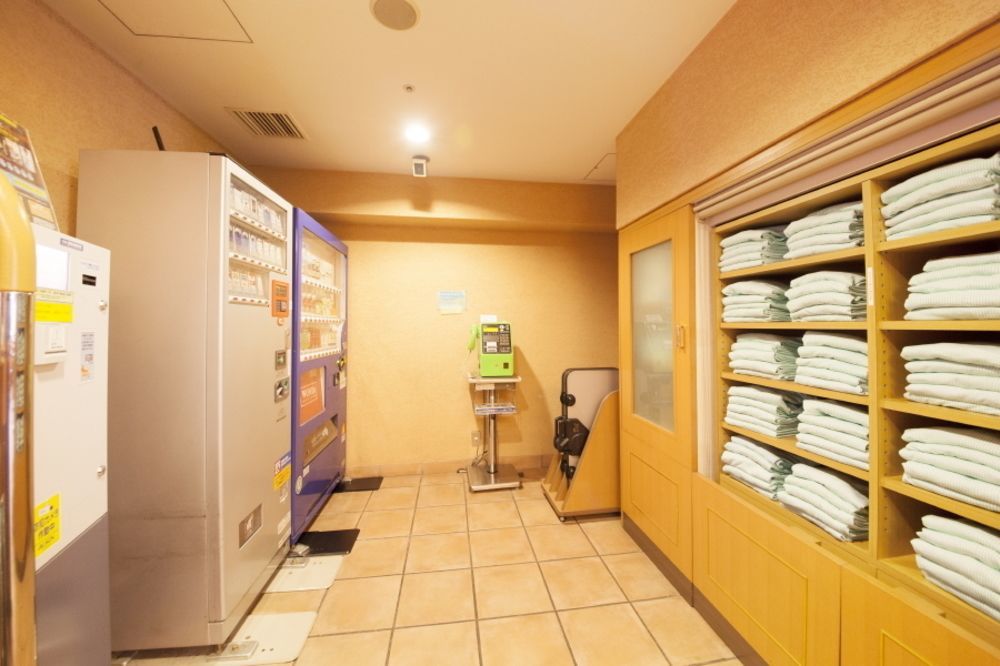 Washington R&B Hotel Shin Yokohama Ekimae Exterior photo