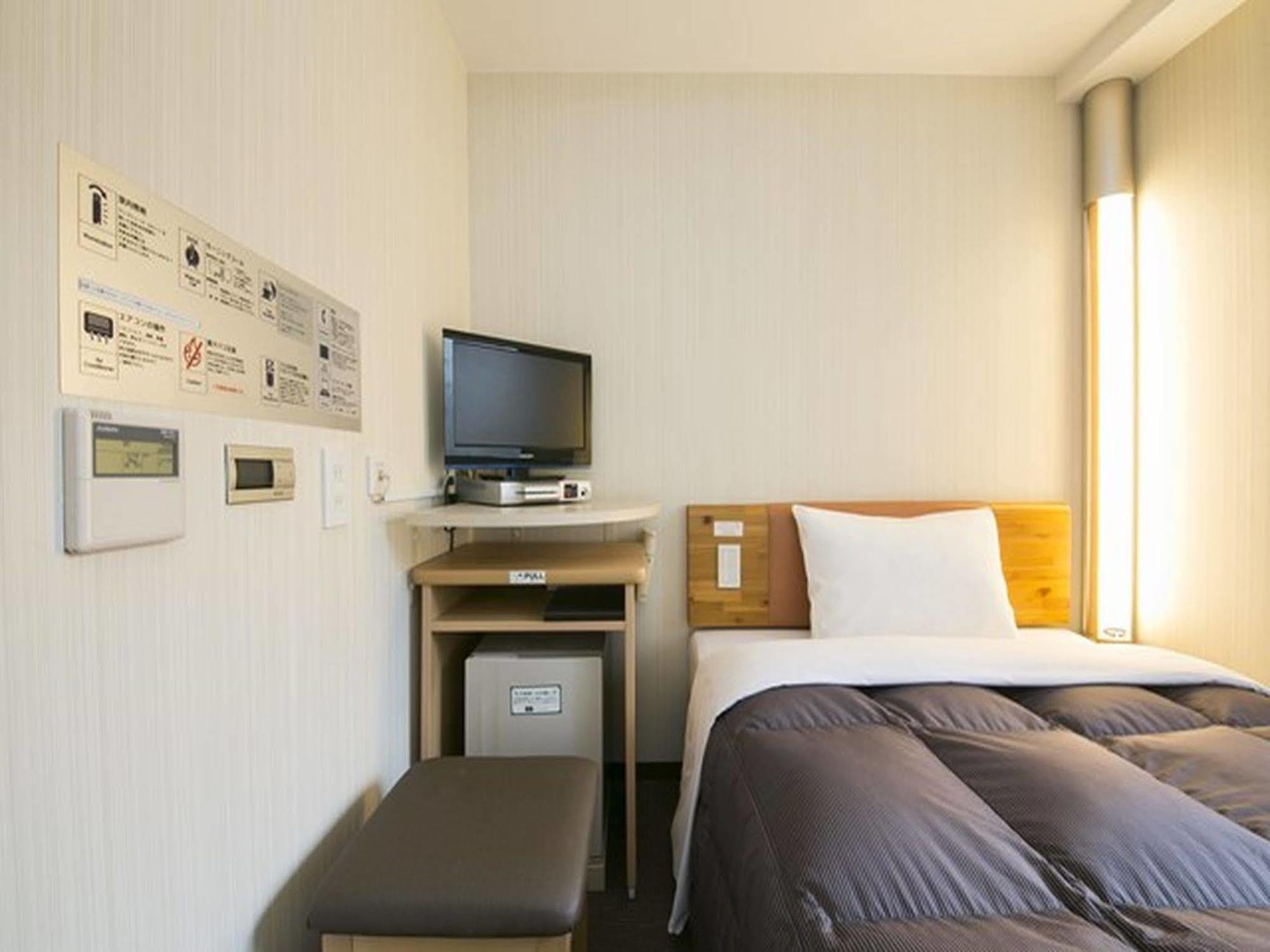 Washington R&B Hotel Shin Yokohama Ekimae Exterior photo